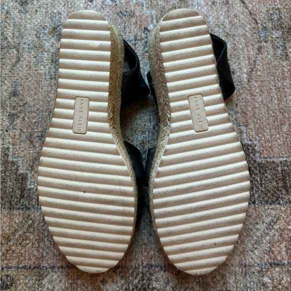 Anne Klein Wedges - Picture 3 of 4